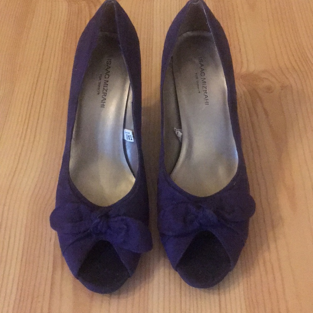 Isaac Mizrahi Purple Suede Peep-Toe Heels.
